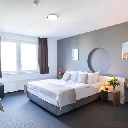 Hotel Novum Aviva Neue Messe 4*
