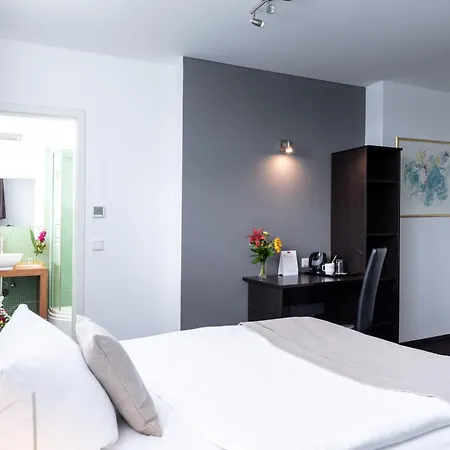 Novum Aviva Neue Messe Hotel 4*