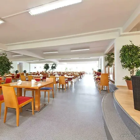 Hotel Aviva