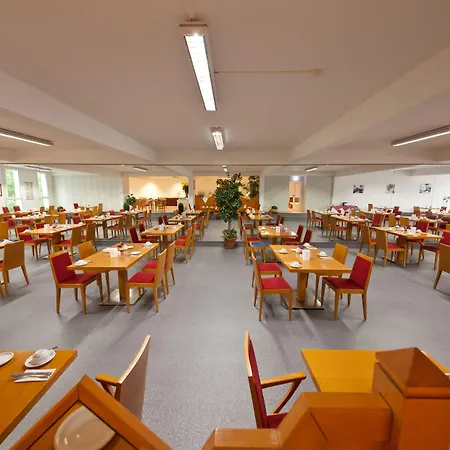 Aviva מלון 4*